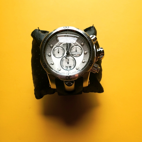 men watch - Picture 3 of 12